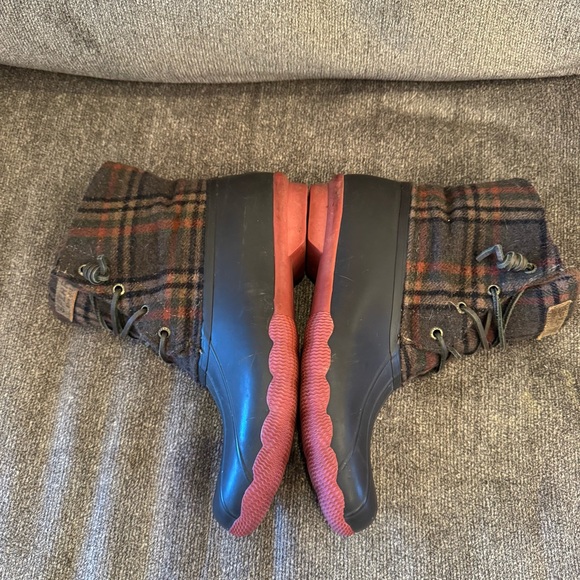 Sperry Women's Winter Plaid Duck Rain Insulated Outdoor Boot Size 9M - Picture 7 of 10